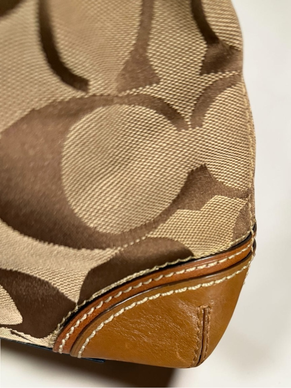 SOLD COACH Vintage Signature C Canvas Leather Stripe Shoulder Bag 10542 Tan - Picture 10 of 16